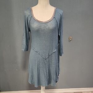 Intimantely Free People Open Knit Asymetrical Raw Hem Scoopneck Top Lagenlook